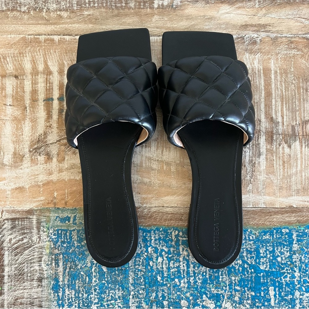 Bottega Veneta Quilted Padded Flat Sandals